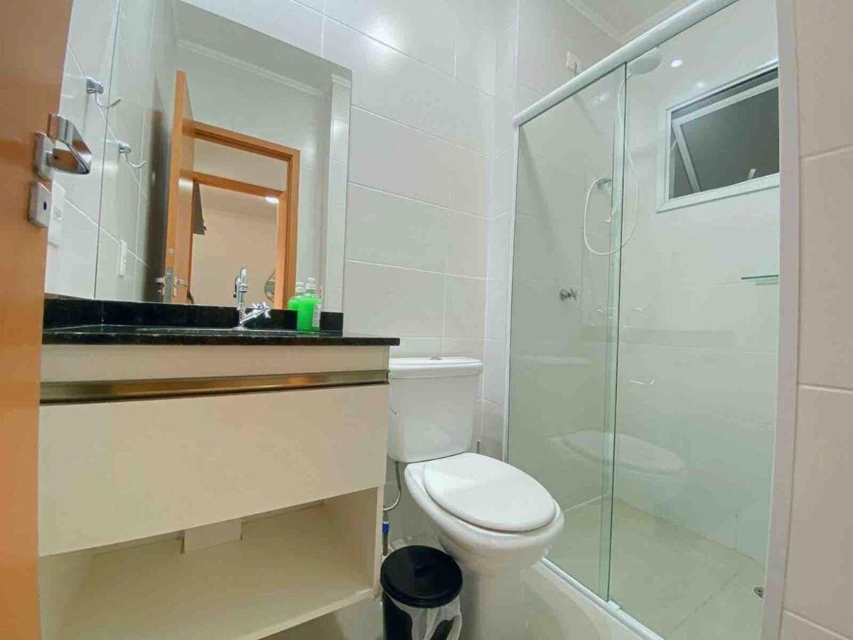 Apartment Toninhas Apto 409 - *